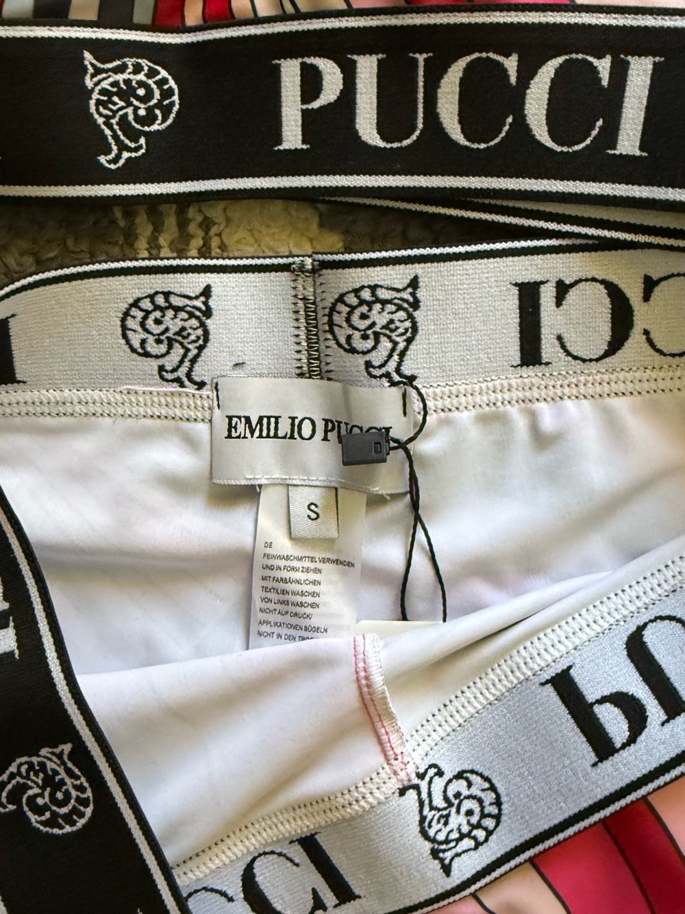 Emilio Pucci Black and White Logo Waistband Skirt - Picture 3 of 3